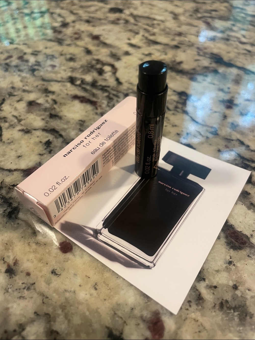 Narciso Rodriguez new sampler spray fir her - Picture 4 of 5